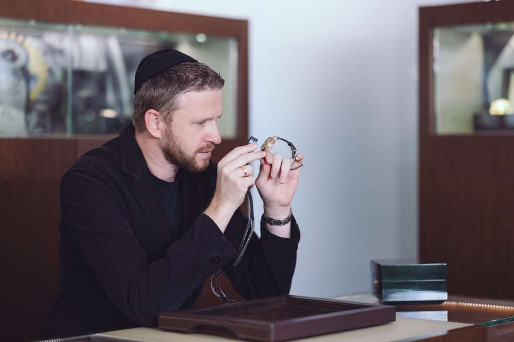 Cashing Diamonds Valuation Jewelry Experts